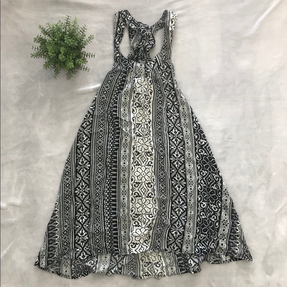 NWOT Printed Open-Back Summer Dress